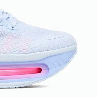 Vomero Premium Blue Tint