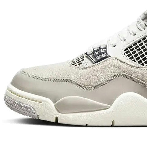 Jordan 4 Retro Frozen Moments